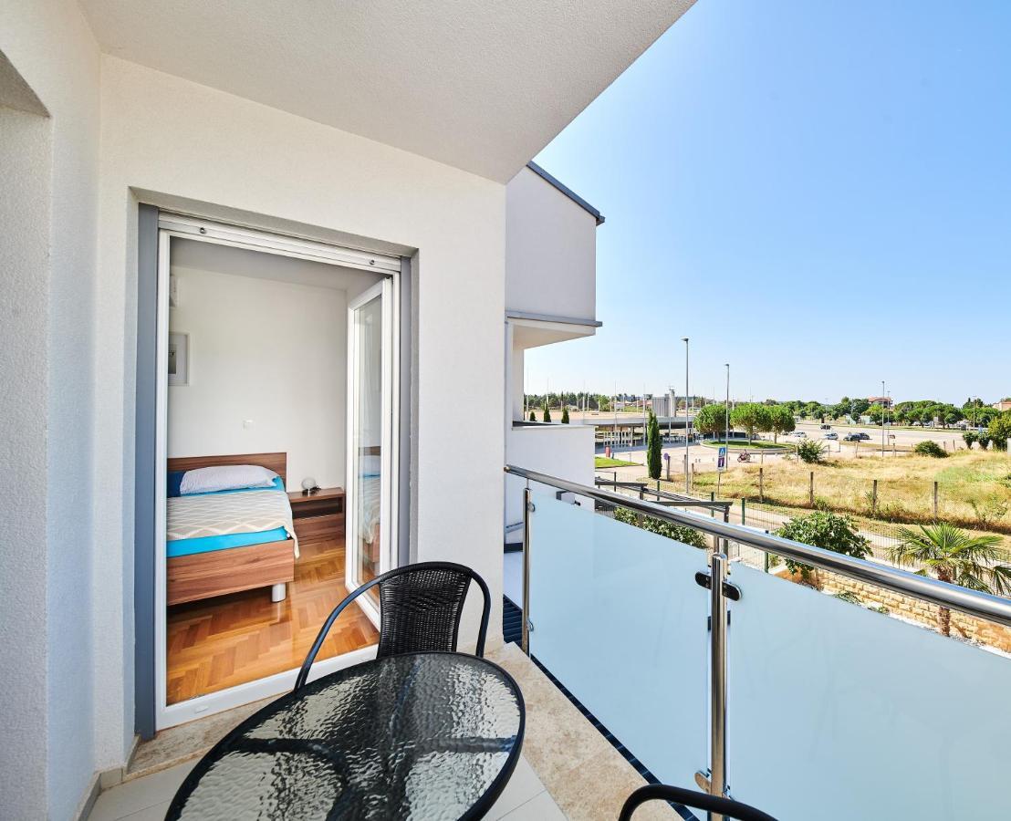 Ferienwohnung Sommer Novigrad Istria المظهر الخارجي الصورة
